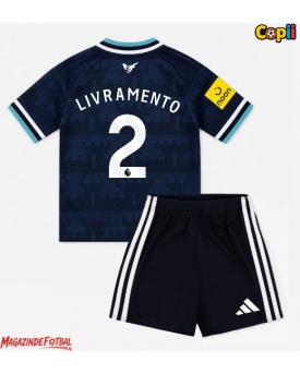Newcastle United Tino Livramento #2 Echipament de Fotbal Replică 2026-27 Copii Deplasare (+ Șorturi)